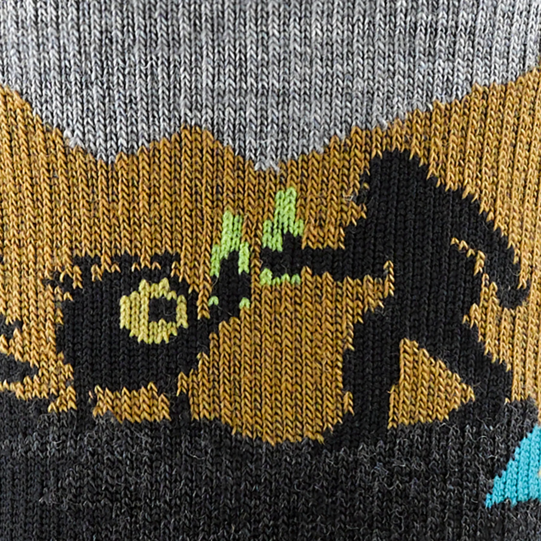 Close Encounters Micro Crew Midweight Hiking Socks - Image 3
