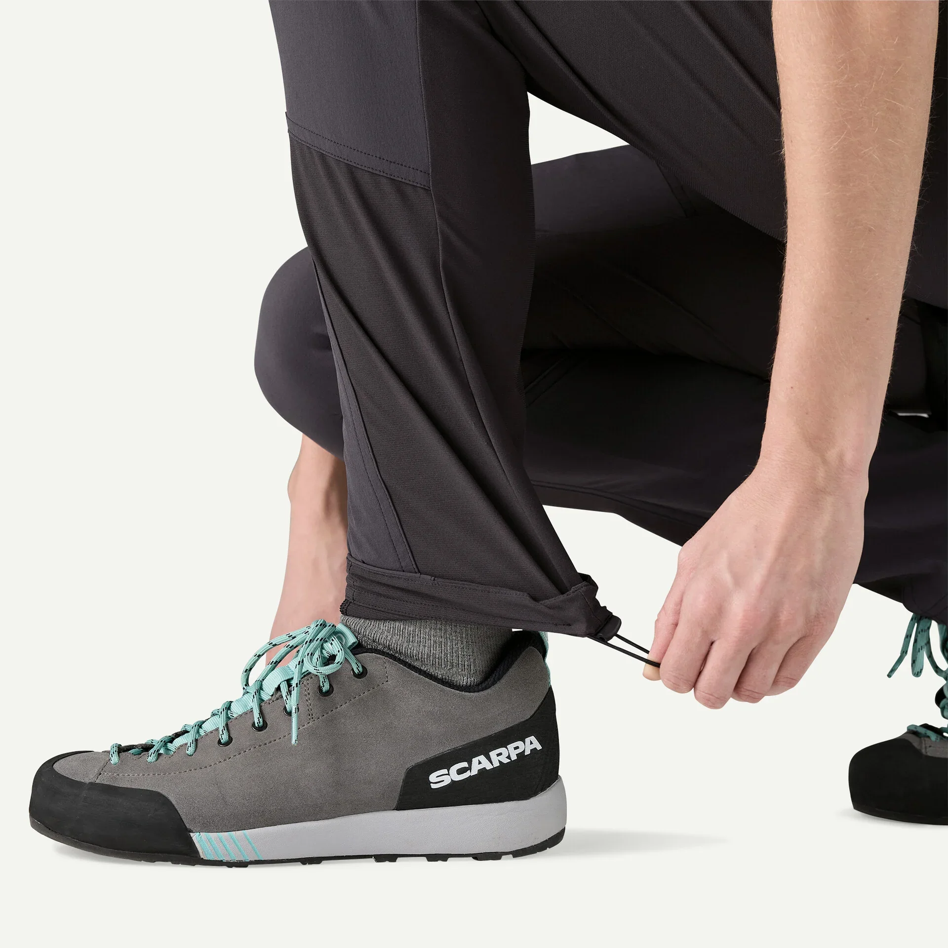 2025 Women's Terravia Alpine Pants - Image 5