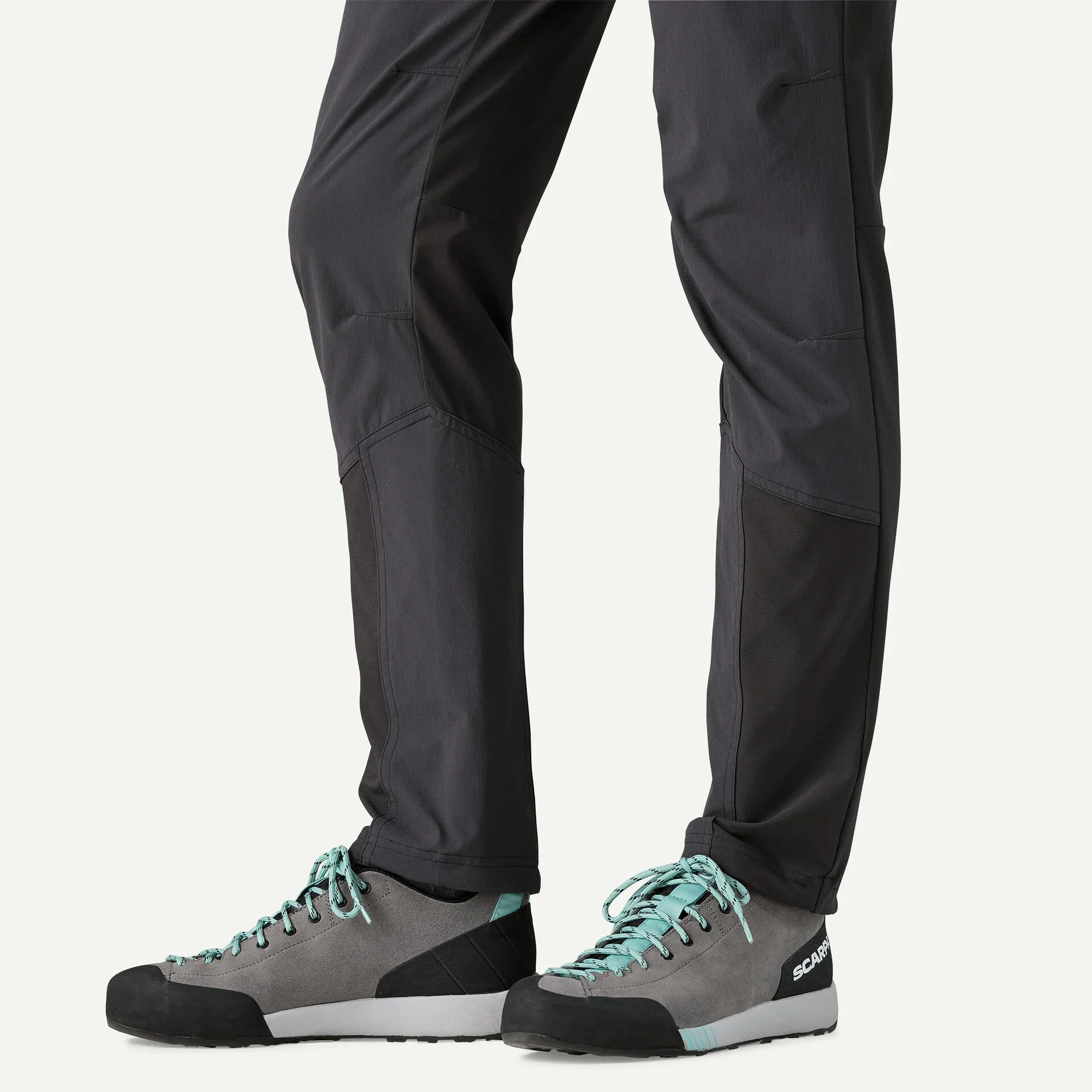 2025 Women's Terravia Alpine Pants - Image 9