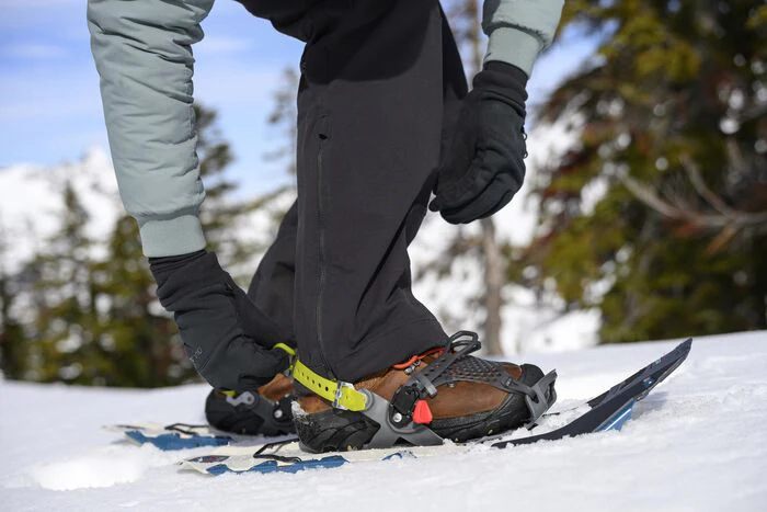 Women's Revo Explore Snowshoes - Image 7